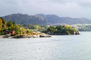 con un crucero en los fiordos de noruega foto