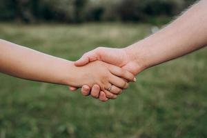 scheme of handshaking and distancing in psychology and the science of body photo