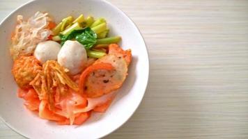 Yen-Ta-Four - Dry Thai Style Noodle with assorted tofu and fish ball in Red Soup - Asian food style