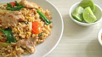 fried rice with pork and mix vegetables video