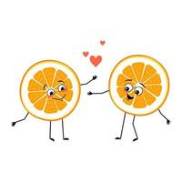 personaje naranja con emociones de amor, cara sonriente, brazos y piernas. rebanada de cítricos persona con expresión feliz, emoticono de fruta vector