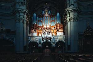 Órgano sauer en la catedral de Berlín foto