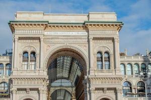 Entrance to the Vittoeio Emanuele gallery photo