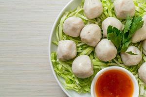 Boiled Fish Balls with Spicy Sauce photo