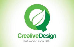 Q logotipo de diseño de letra de hoja verde. eco bio hoja carta icono ilustración logo. vector