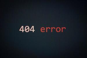 Mensaje de error 404 en la pantalla de visualización fondo negro alerta de datos problema del sistema de red informática concepto de software de error