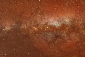 naranja espacio cielo galaxia y estrellas hermoso universo. Fondo espacial con galaxia en negro.