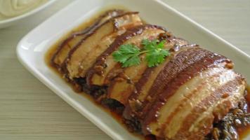 mei cai kou rou o panceta al vapor con recetas de col mostaza swatow - estilo de comida china video