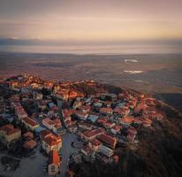 panorama de la ciudad de sighnaghi foto