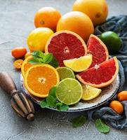 frutas cítricas frescas foto