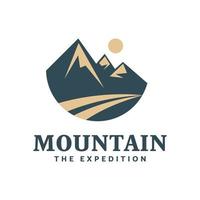 montaña la expedición, explorador, logo, placa vector