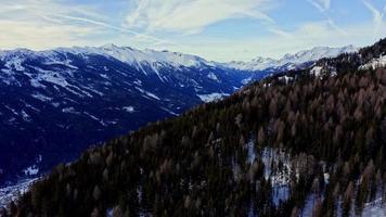 snöig bergslandskap video