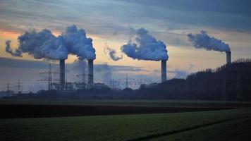 poluição atmosférica de desastre de usinas de energia hd video