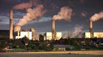 contaminación del aire industria medio ambiente contaminantes de fábrica