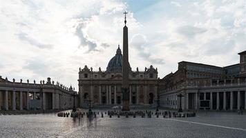 4k Zeitraffer-Sequenz von Roma, Italien - der Petersplatz während des Tages video