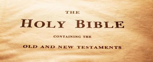 cerca de la vieja santa biblia