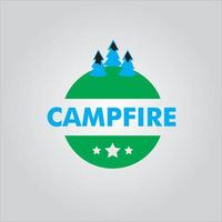 logotipo de camping y aventura en el bosque de montaña vector