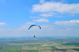 paraglide extreme sport photo