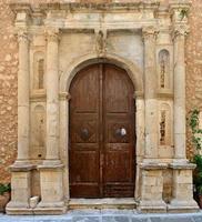 puerta de la iglesia griega foto