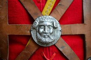 medallón de uniforme de soldado romano foto