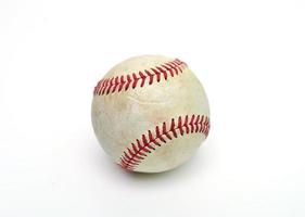 pelota de beisbol sobre blanco foto