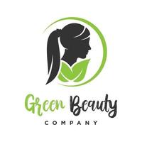 diseño de logotipo de cabeza de mujer a base de hierbas vector