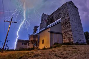 pradera nubes de tormenta foto