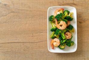 stir-fried broccoli with shrimps photo