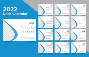 2022 planificador de calendario de escritorio. La semana comienza el lunes. plantilla para el calendario anual 2022. vector