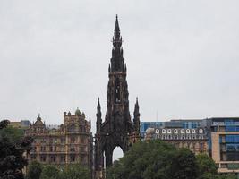 Monumento a Walter Scott en Edimburgo foto