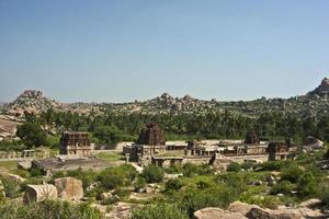 templo achyuta raya vijayanagara en hampi, india. foto