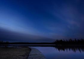 fotografía nocturna waskesiu canadá foto