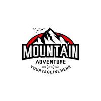 logo de montaña nevada, logo de aventura vector