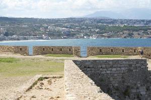 bastión de la ciudadela fortezza en la ciudad de rethymno, creta, grecia foto
