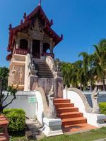 templo wat phra singh chiang mai tailandia 11 de enero de 2020 construcción de wat phra singh sea el año 1345 cuando el rey payu, el quinto rey de la pagoda de la dinastía mangrai, construido para el padre kham khu foo. foto