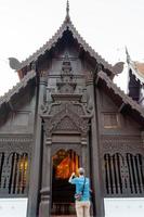 chiang mai tailandia10 de enero de 2020templo wat chedi luangconstruido durante el reinado de phaya saen mueang king rama vii de la dinastía mangrai.se espera que se construya en los años be1928 1945. foto
