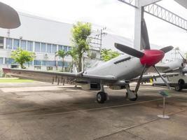 museo de la fuerza aérea tailandesa real bangkokthailand18 de agosto de 2018 el exterior del avión tiene muchos aviones grandes. para conocer más de cerca. el 18 de agosto de 2018 en Tailandia.