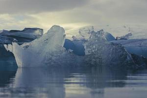 Laguna glaciar jokulsarlon, islandia foto