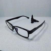 reading glasses with accessory pin photo