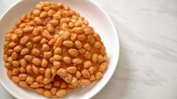 Thai Fried Peanut Cookies on plate video