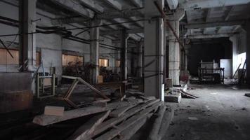 URSS soviética antiga fábrica abandonada e área - depressão na ucrânia
