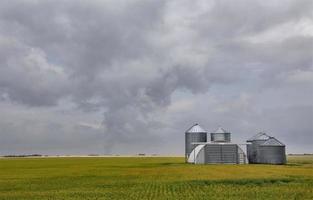 pradera nubes de tormenta canadá foto