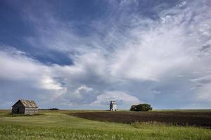 pradera nubes de tormenta foto