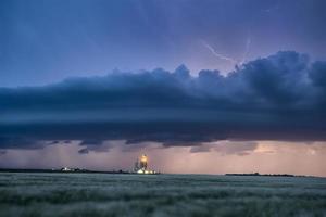 pradera nubes de tormenta canadá foto