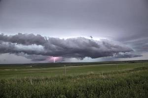 pradera nubes de tormenta canadá foto