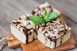 Coffee cake topping chocolate delicious sweet dessert served on the table - photo