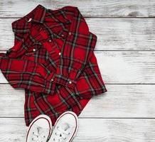 Checkered shirt with white sneakers photo