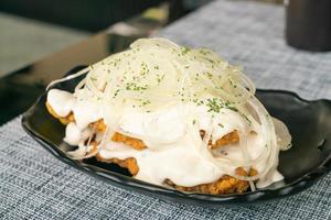 Korean Fried Chicken with Creamy Onion Sauce photo