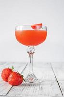 Copa de cóctel fraise amargo foto