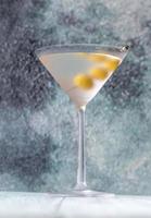 copa de cóctel de martini seco foto